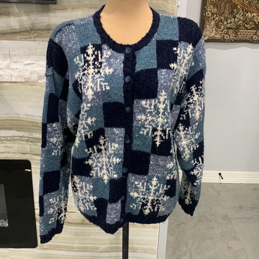 Talbots Cardigan Snowflake Sweater. Hand Knit Size L (805)